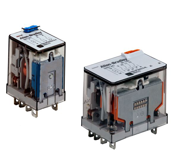 Relé miniatura de base cuadrada de uso general 700-HF, 4PDT, 110 V CC, luz piloto y operador