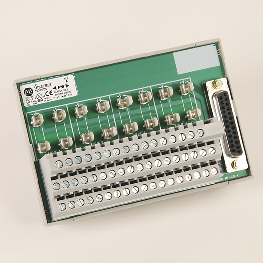 1492-AIFM16-F-3 - Analog Interface Module