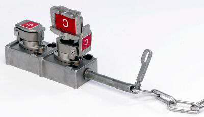 440T-MDCLE10MBPB - Bloqueo de acceso - Doble llave, etiquetado de código de llave estándar, actuador de cadena. Llave principal atrapada, llave secundaria libre para liberar la cadena.