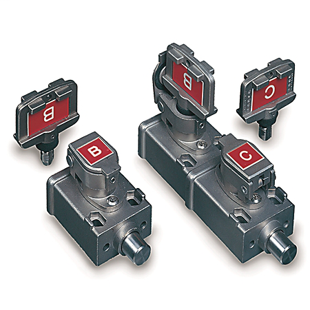 440T-MTBLE21AUAVAV - Enclavamiento de cerrojo - Mecánico de triple llave, etiquetado de código de llave estándar, trampa primaria, seg. libre, retracción 13 mm, extensión 27 mm