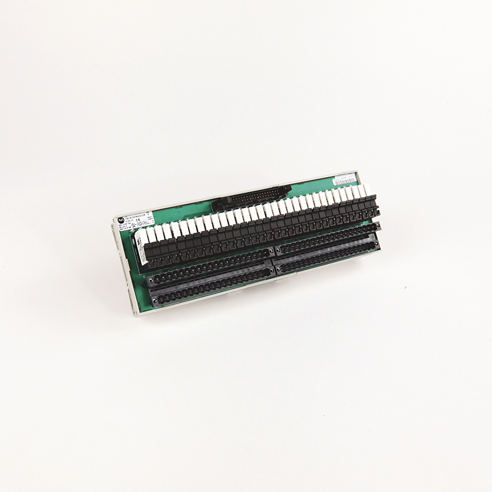 1492-RXIMTR4024-32R - 40-Pin High Density Mechanical Relay Digital IFM w/field Removable Terminal Block, 24V DC, 32 Relays, , , Mechanical High Density Digital Relay Interface Module w/ Removable Terminal Block