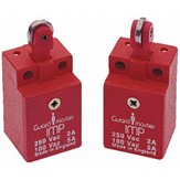 440P-M18002 - Interruptor de límite de seguridad, plástico de 15 mm, rodillo transversal de empuje superior, 1 NC, 1 NA, BBM, 3 orificios para conductos