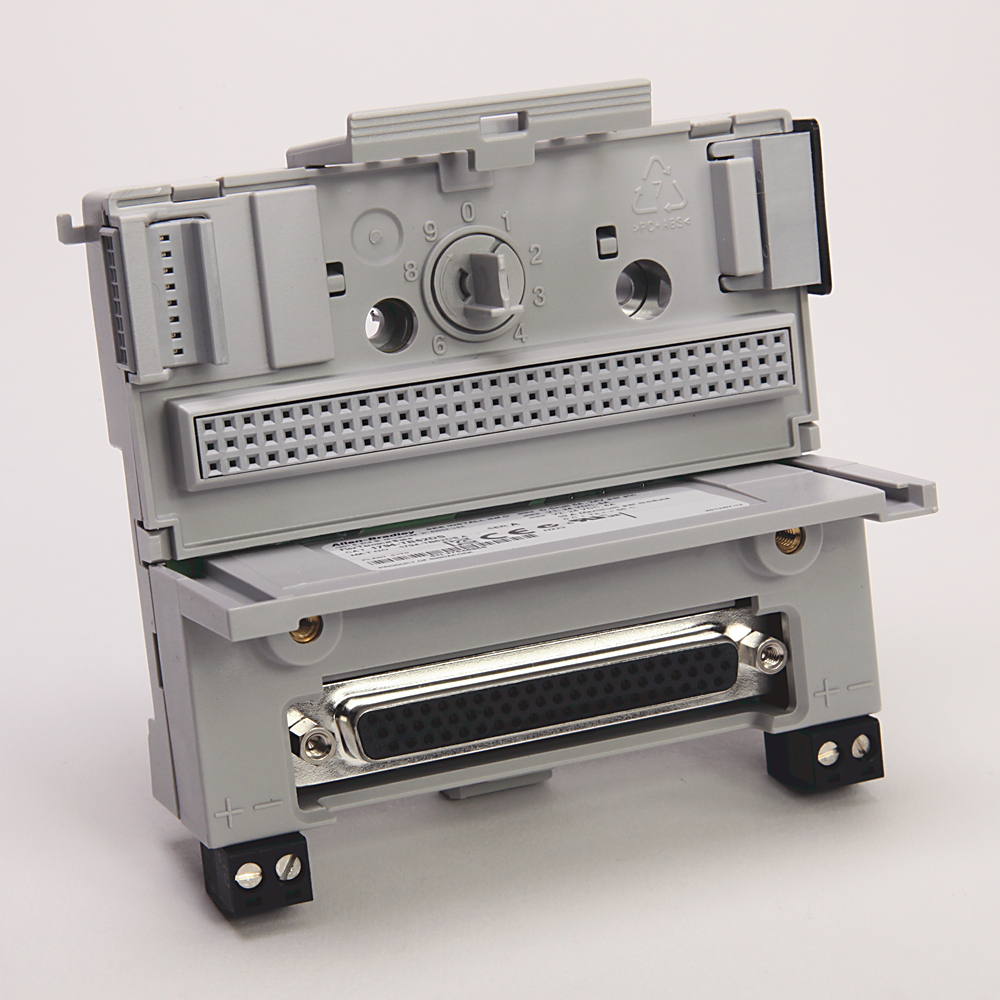 1794-TB62DS - 1794 Flex, Flex Ex, Flex XT I/O System, Terminal Base, for 32 Point Modules, 62 Pin D-Shell Termination