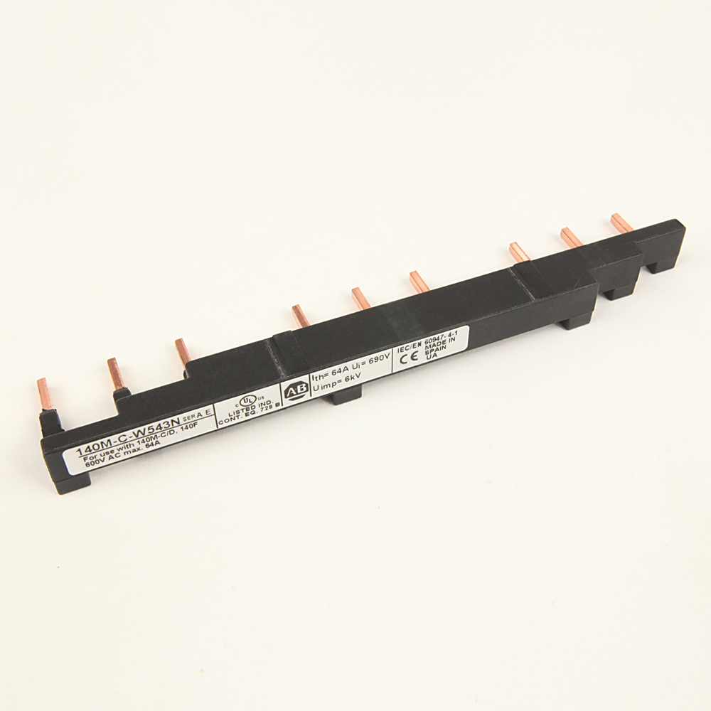 140M-C-W543N - Accesorios para 140M - Bastidores C, RC, D y F, Enlace de comunicación trifásico para 140M-C y D, Espaciado de 54 mm, 3 arrancadores